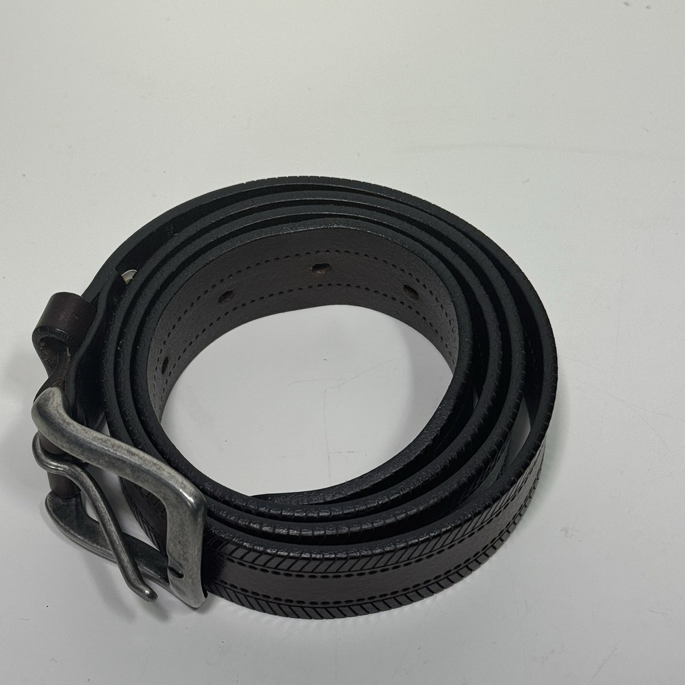 Tommy Bahama Leather Belt Men's Size 36 Italy 1102TM14-200 44" Long Brown Silver - Picture 4 of 8